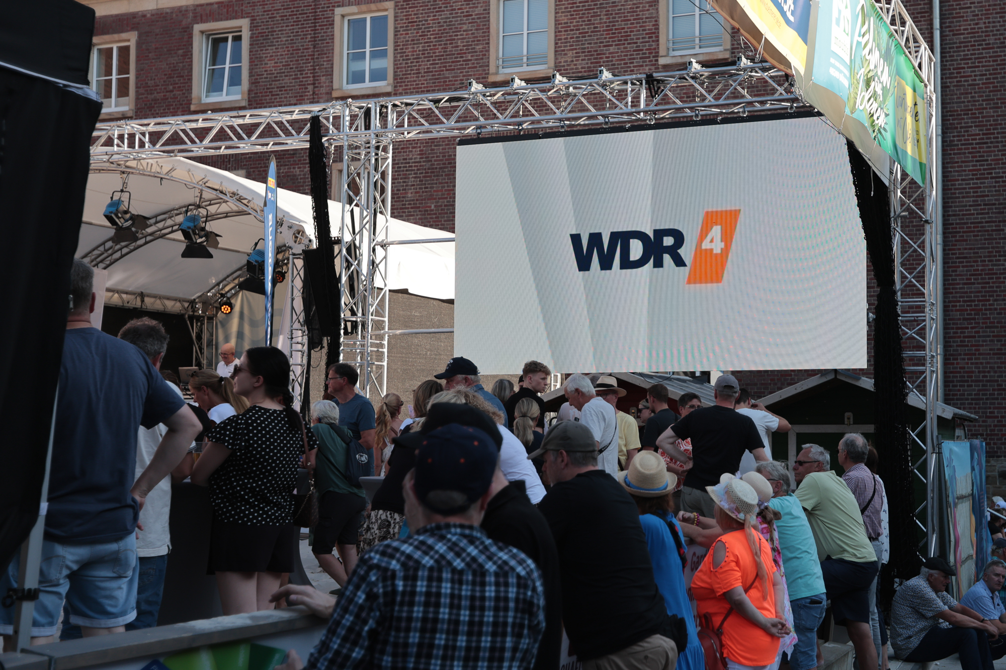 NRW26_2607291902_W.jpg